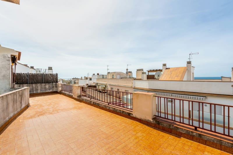Atico en venta con terraza en Sitges
