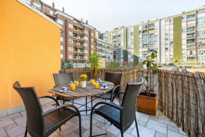 Flat with tourist licence and terrace in the Eixample Barcelona